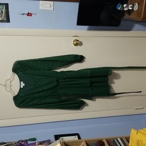 The Line of Style Green and Gold XL Geometric Long Sleeve Dress